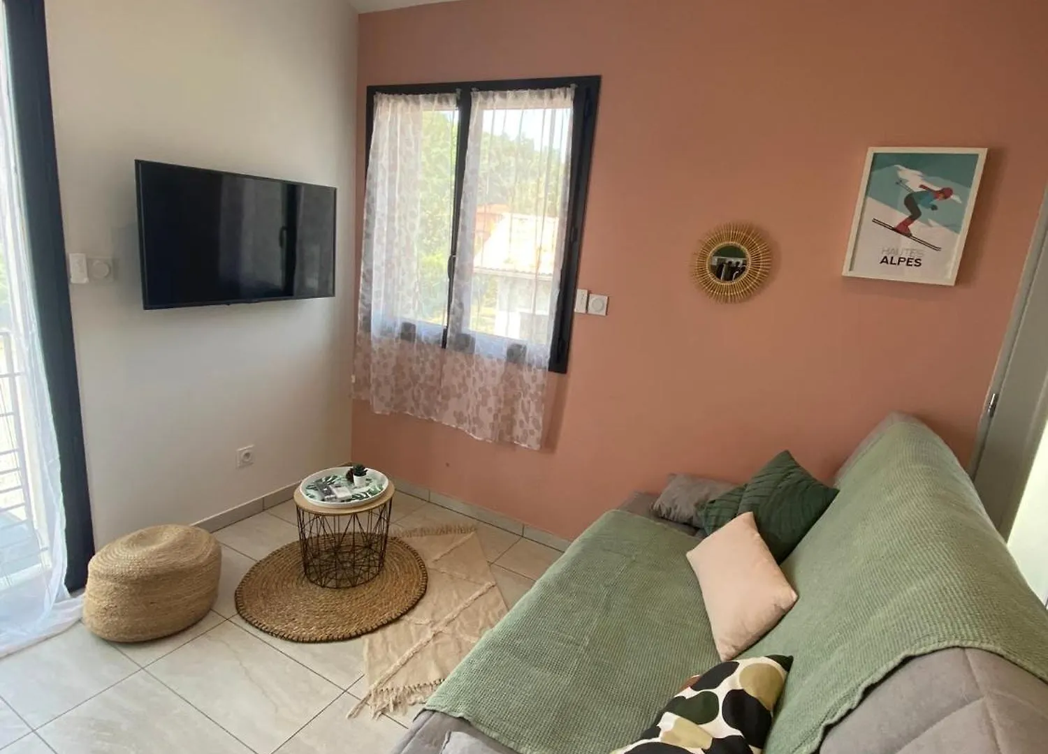 Appartement 2 A 4 Personnes, Une Pause Au Vert Chateauvieux
